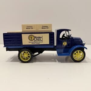 Conoco Motor Oil 1927 Mack Stake Truck with Crates - Ertl Scale Models Coin Bank